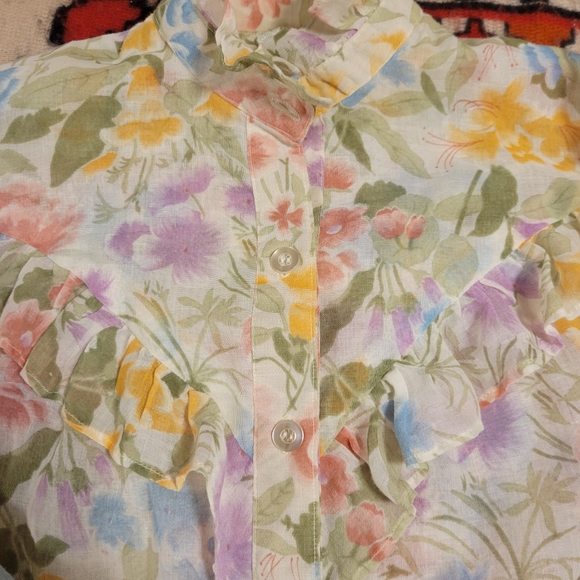 Darling handmade blouse 🌸 - Picture 5 of 5